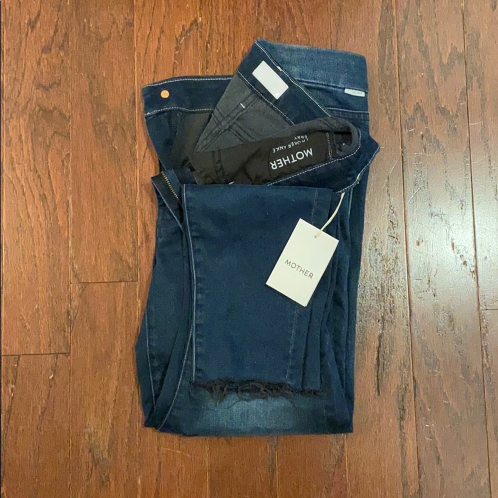 Mother Denim Looker Ankle Fray